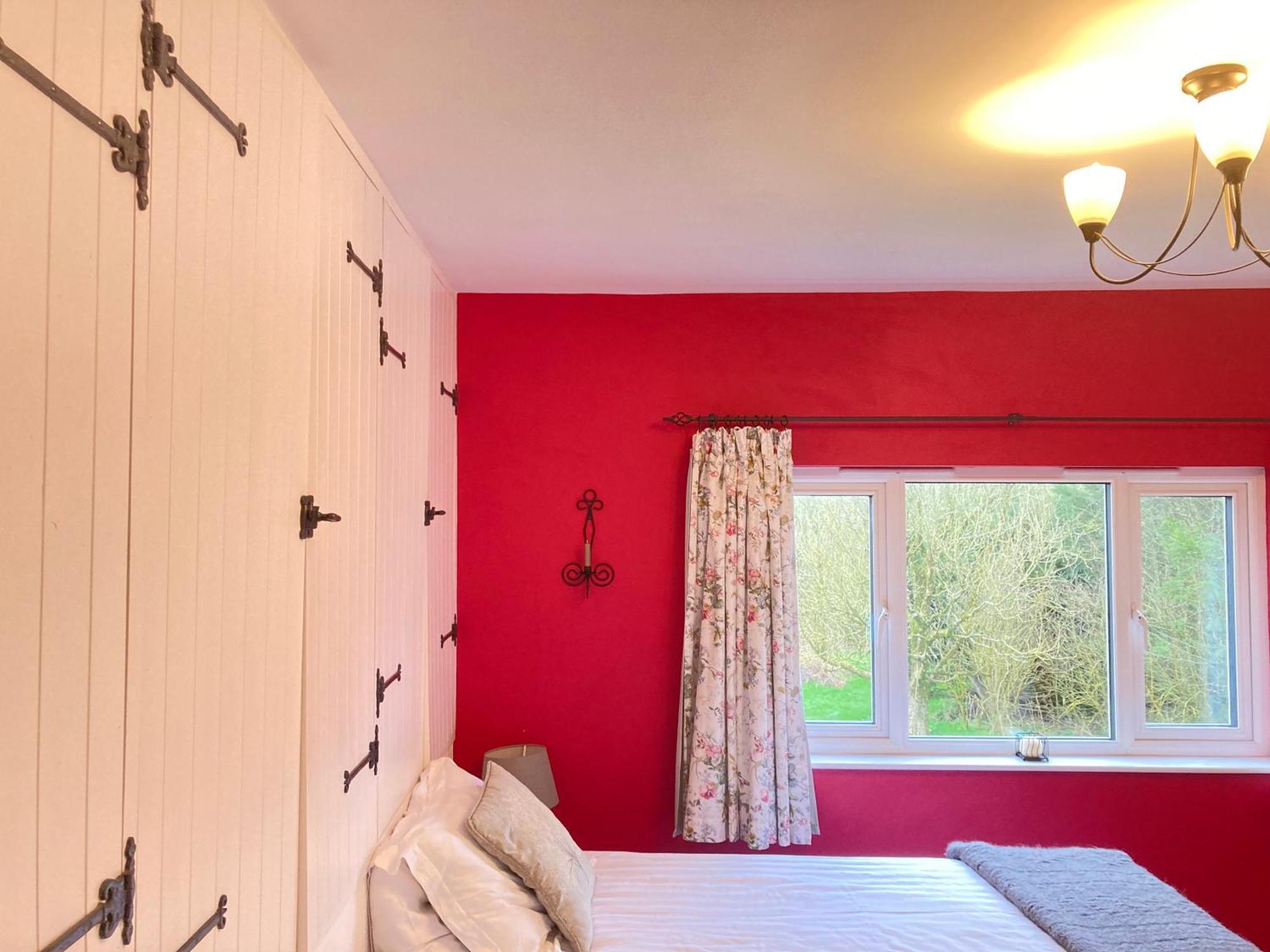 Higher Trenear Farm B&B Хелстон Номер фото